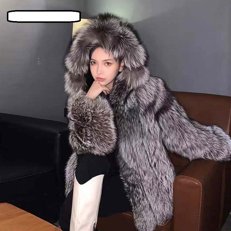 女性用の模造毛皮コート 冬用のワンピースレザーコート 豪華な模造品 シルバーフォックスファー フード