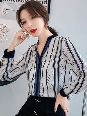 トップス ブラウス 袖あり 長袖 Vネック 大人可愛い きれいめ シンプル カジュアル 大人 上品 おしゃれ お洒落 かっこいい 大人女子 こなれ感 柄 ドット柄 ストライプ 春 夏 秋 冬