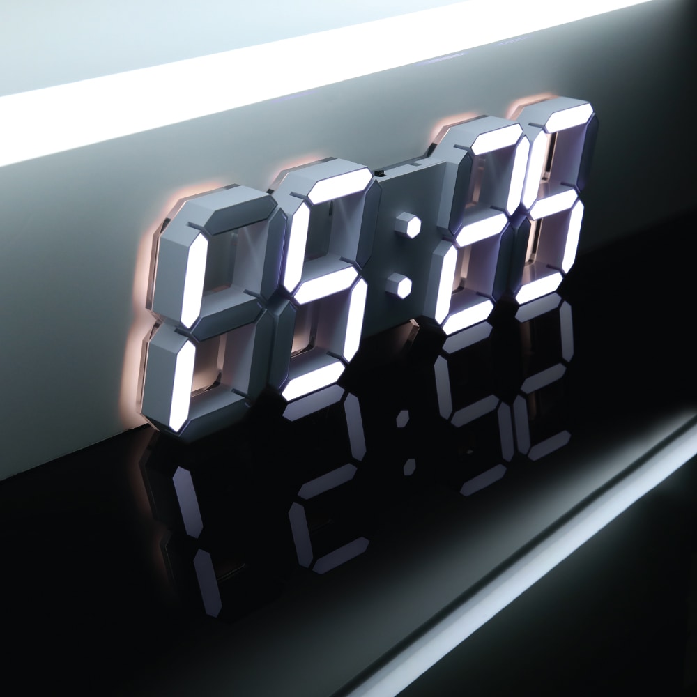 ムードPLUS LEDデジタル壁掛け時計 - バックライトLEDでムード灯効果 無騒音 明るさの自動