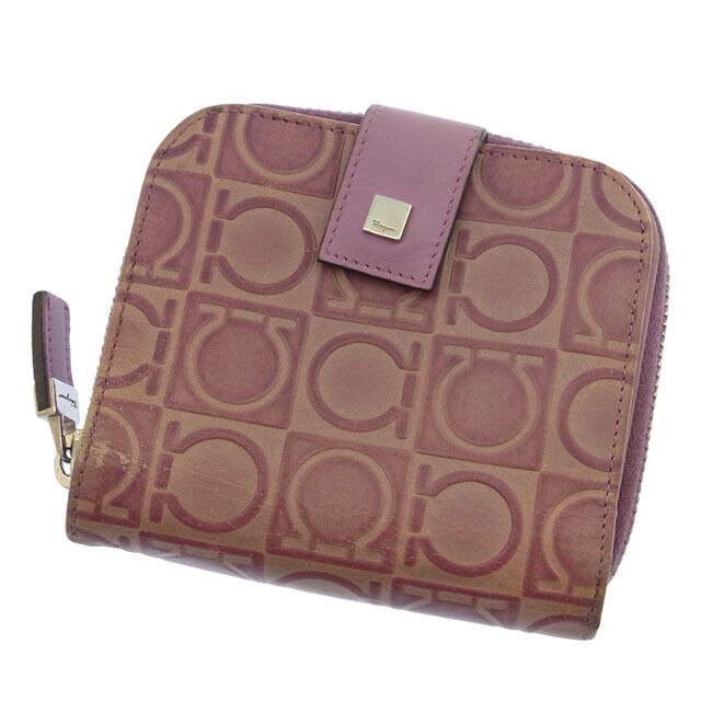 ラウンドファスナー財布 二つ折り ガンチーニ柄 ミニロゴプレート付き ピンク パープル シルバー 中古