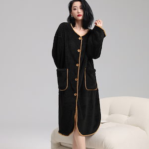 2024 女性用ぬいぐるみパジャマ秋冬コーラルベルベット厚みのある暖かい黒のロングナイトガウンバスローブ
