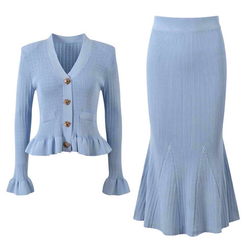 ニットペプラムロングスカートセットアップ ニットペプラム ニットセットアップ 高見えセットアップ 水色セットアップ 水色 ライトブルー 青 ブルー 白 ホワイト 黒 ブラック 韓国 オルチャン