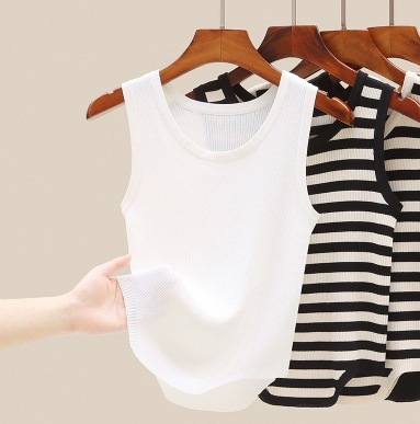 タンクトップ インナー ボーダー トップス 不規則丈 袖なし Uネック ルーズ スリム タイト ストレート スマート リブ 伸縮性 薄手 かわいい 大人可愛い シンプル カジュアル 大人 おしゃれ