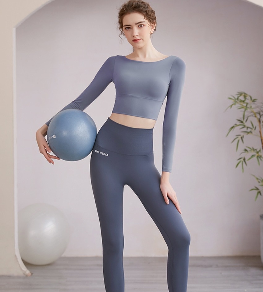 ヨガウェア レギンス アンクル丈 ストレッチ 可愛い きれいめ 上品 おしゃれ かっこいい 可愛い ラブリー キュート ガーリー クール モード系 セクシー エレガント 存在感 フォーマル