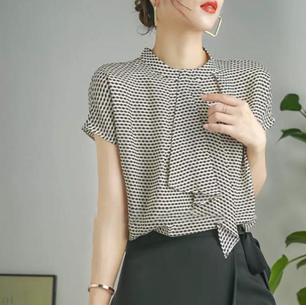 トップス シャツ ブラウス 5分袖 襟付き ボウタイ ドッキング デザイン 美ライン ニュアンス かわいい 大人可愛い きれいめ シンプル カジュアル 大人 上品 おしゃれ お洒落 大人可愛い