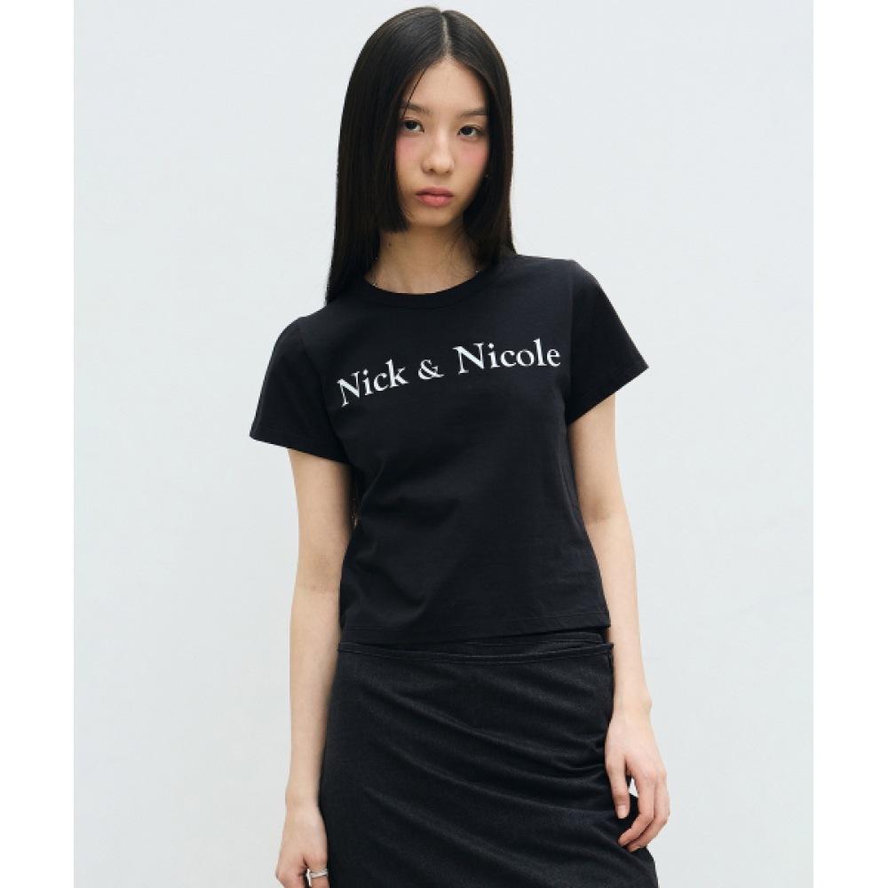 ニック&ニコールニコールクラシックミニマルクロップトップ_ブラック