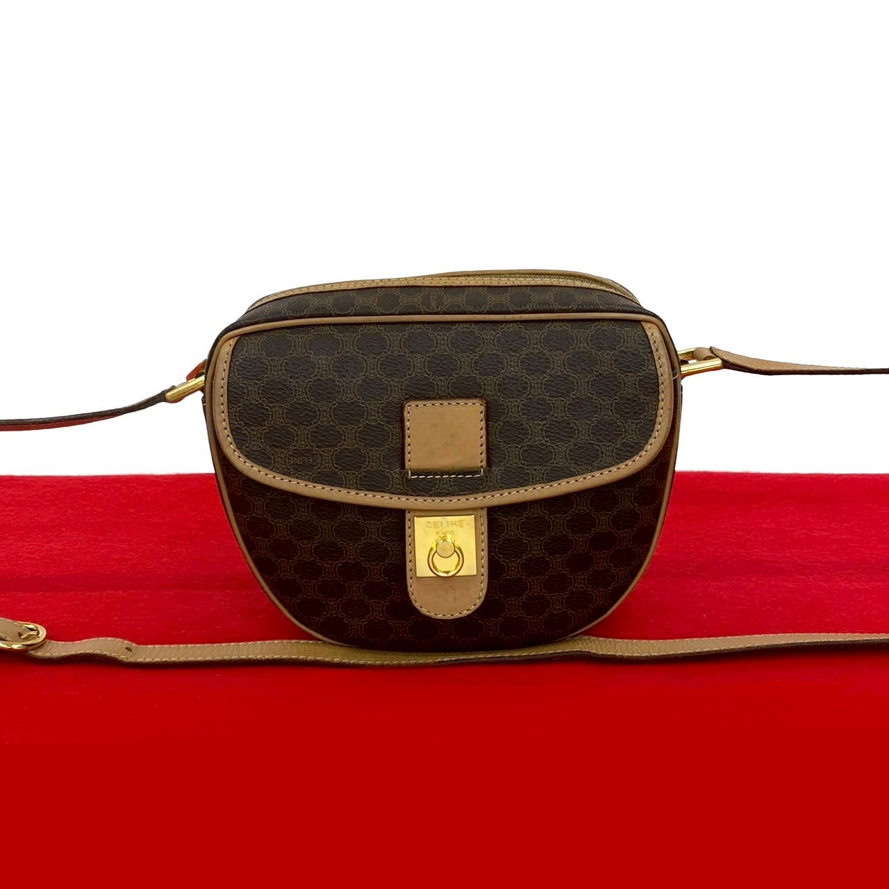 ヴィンテージ マカダム ブラゾン トリオンフ 柄 ロゴ リング 金具ショルダーバッグ レザー PVC ブラウン 31665 41,080円