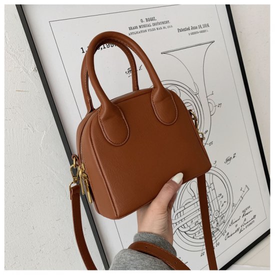 ショルダーバッグ ハンドバッグ レディース レディースバッグ バッグ ショルダー シンプル 斜めがけ 2way レディース鞄 かばん おしゃれ シンプル 無地 韓国 春 夏 秋 冬 新作 5,528円