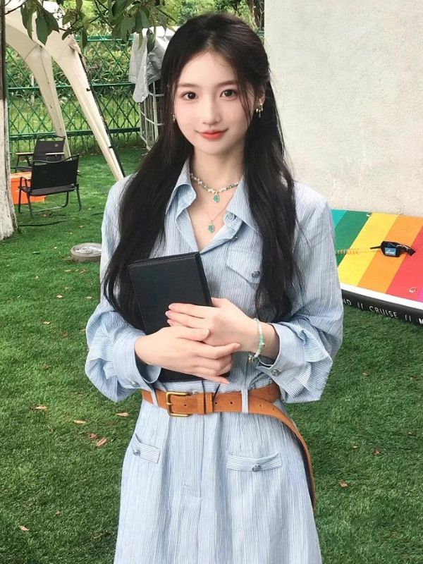 【3日出荷】 韓国風 ポロ ストライプ シャツワンピース 新作 通勤 優しい風 ウエストマーク ロング丈 レディース