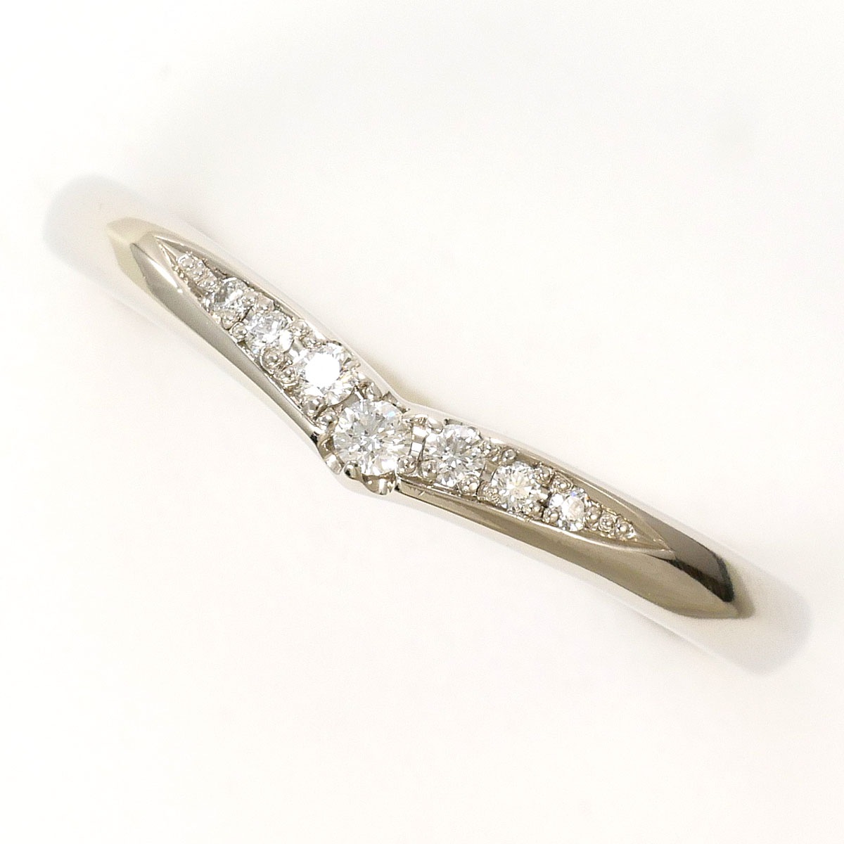 銀座ダイヤモンドシライシ PT950 プラチナ リング・指輪 10号 ダイヤモンド 0.053ct エメラルド 総重量約3.5g 中古