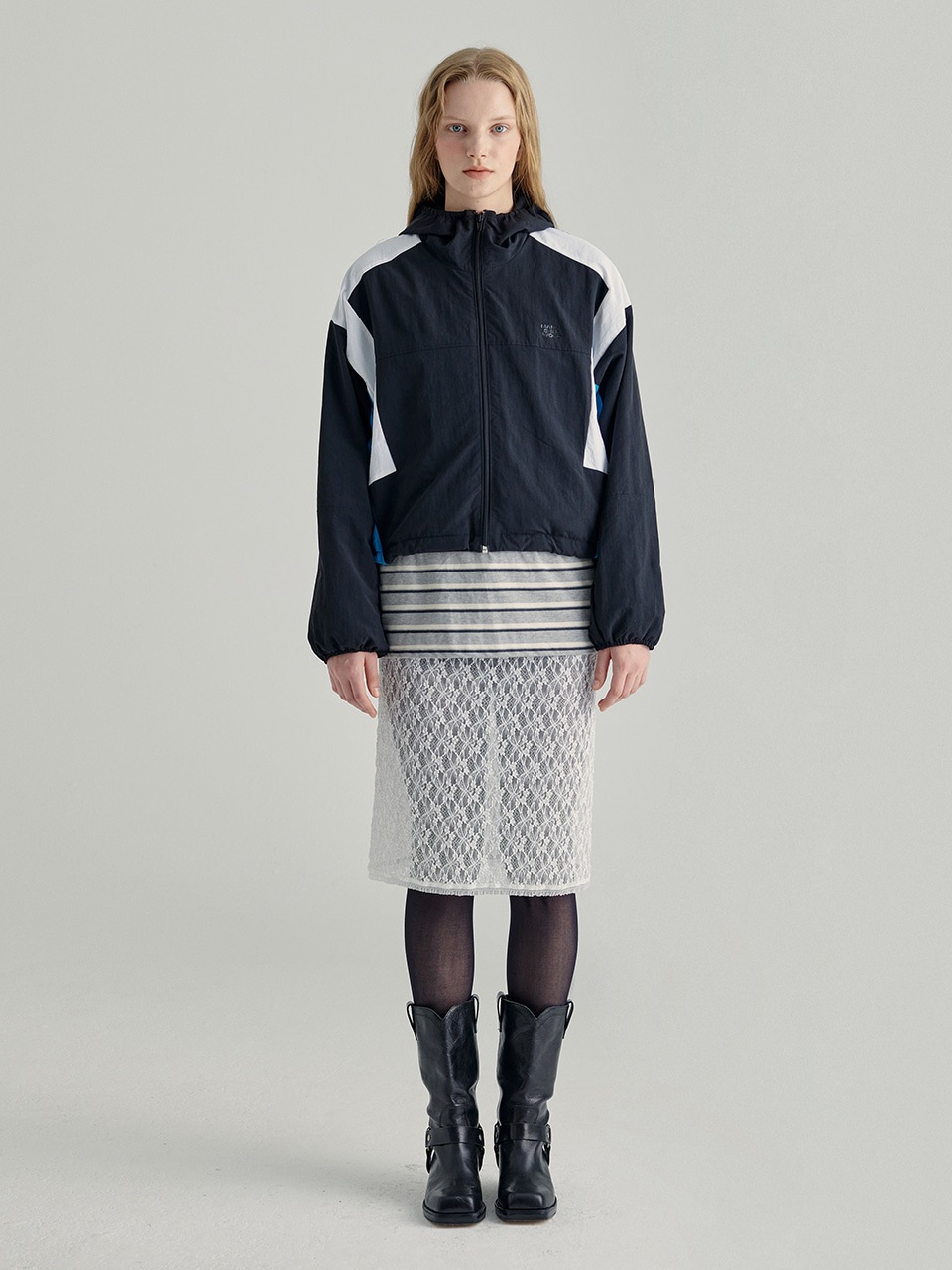 【MARGESHERWOOD】 COLORBLOCK STRING JUMPER : BLACK