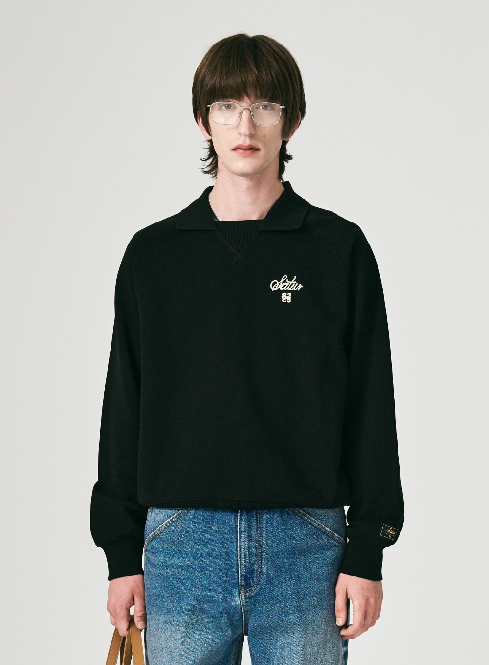 SATUR】 LAUSANNE V-NECK COLLAR SWEATSHIRTS : CLASSIC BLACK T
