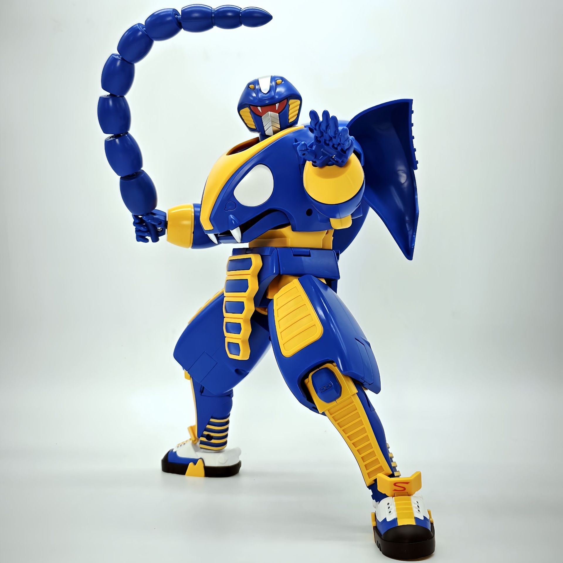 星の破片 TJXB003 B シリーズ 8 号 ゴキブリ番長 変形玩具ロボット メカモデル