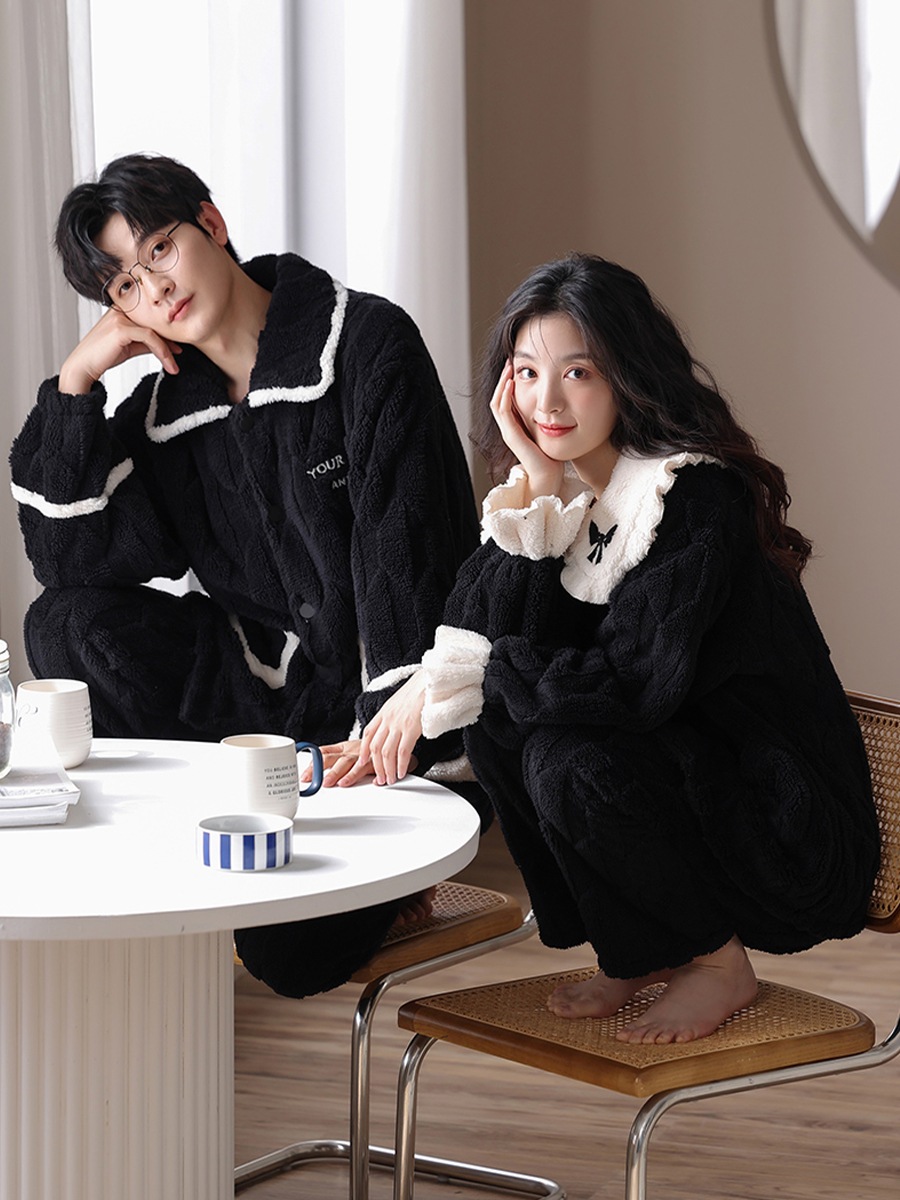 カップルのパジャマ黒い日サンゴのベルベットは男性と女性の無地のレジャーは自宅の衣類のスーツの外に行くことができる外に着用することができます 4,883円