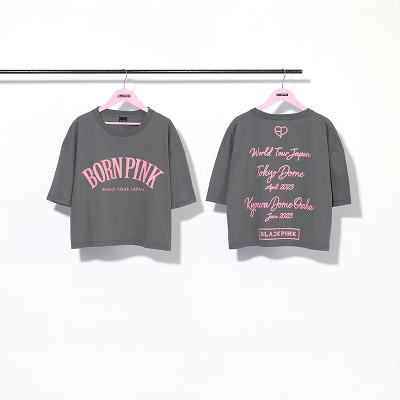 激レア　BLACKPINK ワールドツアー　Tシャツ M〜L相当 BLACKPINK 19-20 ワールドツアー Tシャツ M - メルカリ
