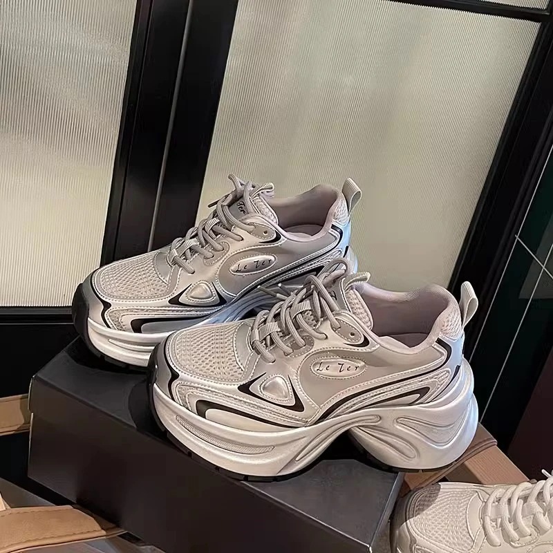 厚い底7cmレトロ高級感2024年春新作おやじ靴メッシュスポーツカジュアルシューズ