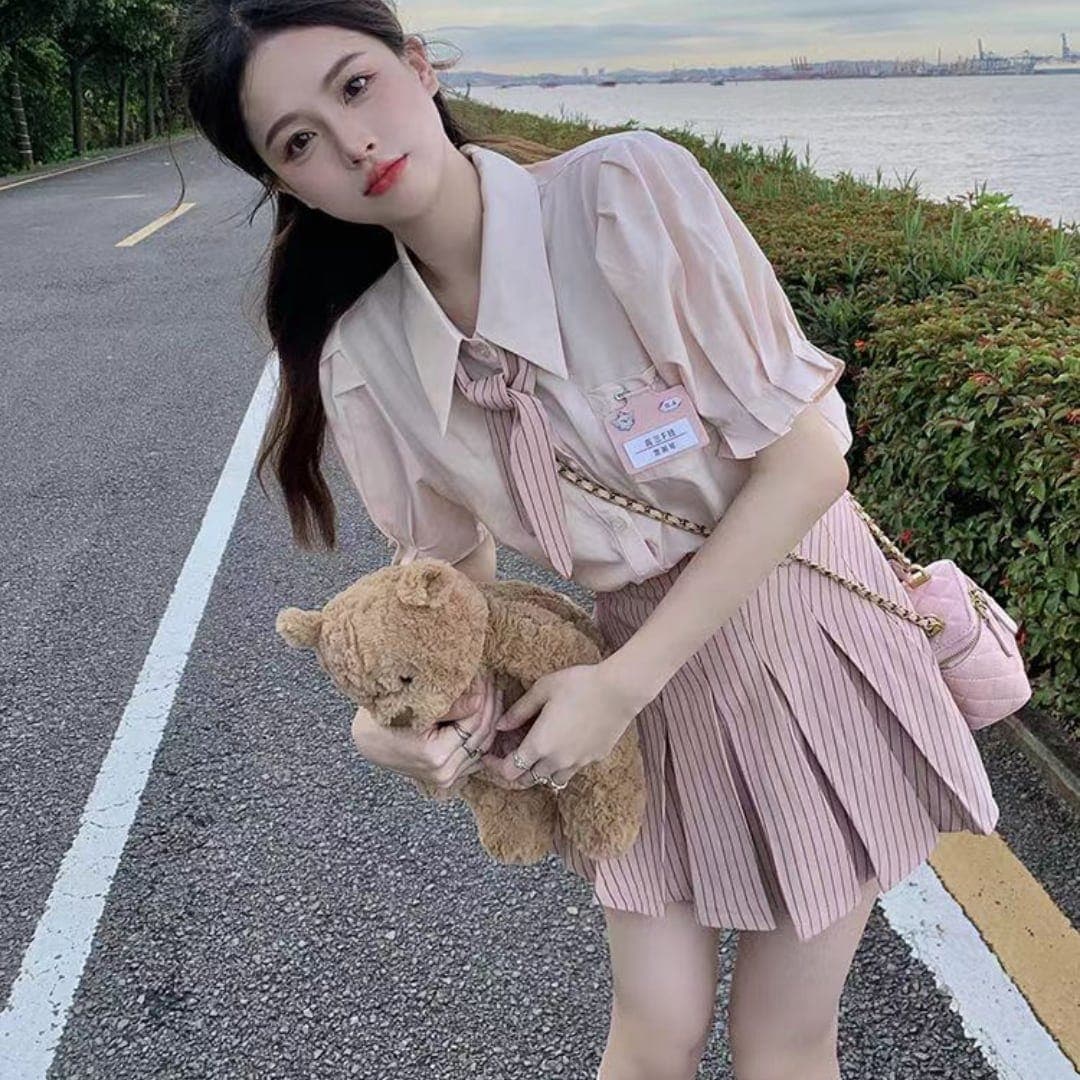 パフスリーブ ブラウス ストライプ プリーツスカート セットアップ シャツ 半袖 トップス リボン ハイウエスト ミニスカート ボトムス 美脚 脚長 韓国ガーリー 女っぽ 制服 ネクタイ カジュアル3