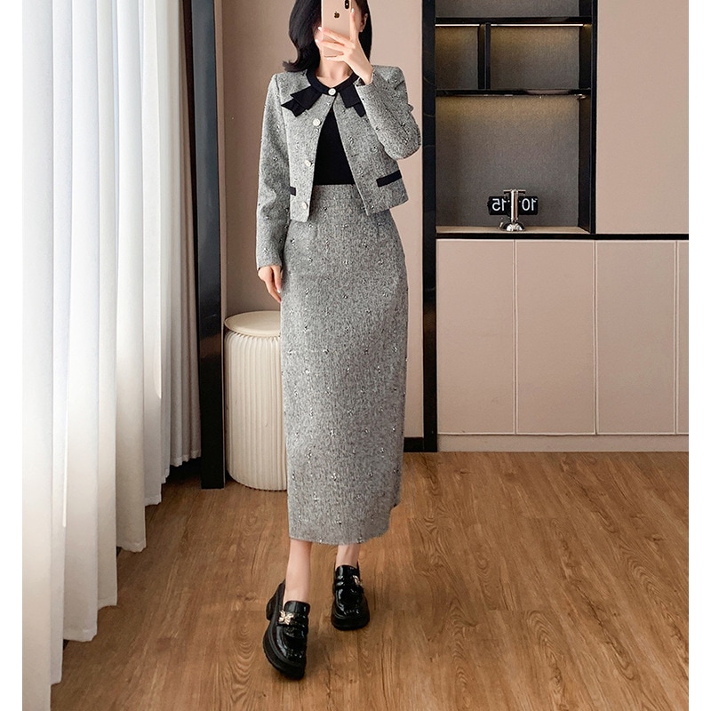 名媛娘小香風スーツ女性ヨーロッパ駅2024秋の新型蝶ネクタイ上着半身スカート2セット