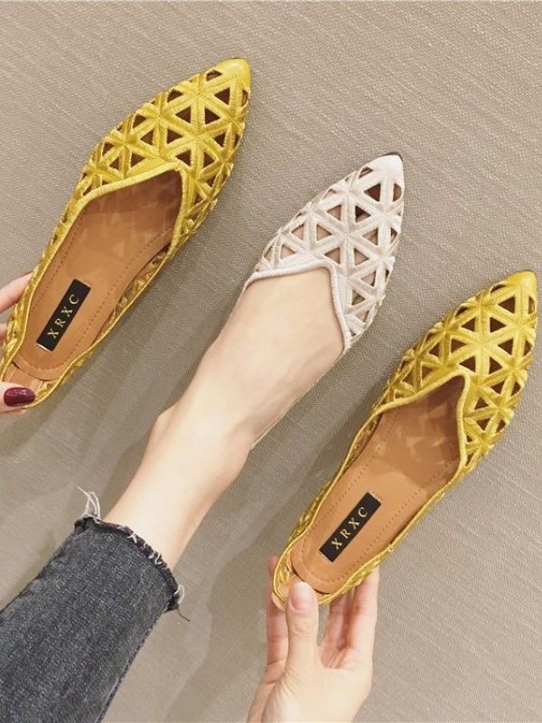 【人気沸騰】ローヒール ポインテッドトゥ 透かし彫り カジュアル パンプス