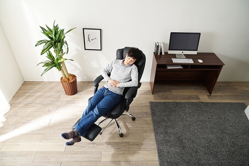 オフィスチェア デスク フットレスト リクライニング ハイバック キャスター おしゃれ 椅子 回転 昇降 高さ調整 23,399円