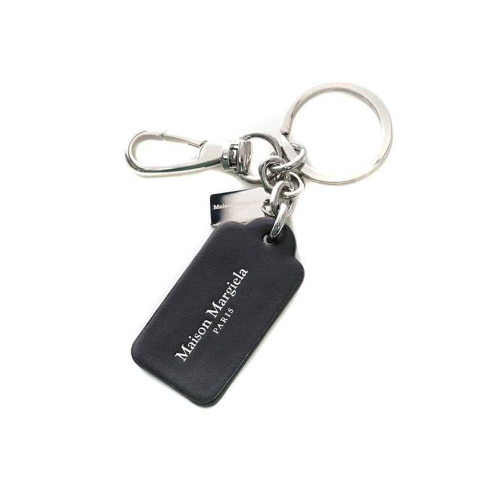 メゾンマルジェラメゾンマルジェラステッチロゴレザーキーリングブラック SA2UA0014 P4745 T8013 RDJSA2UA0014 P4745 T801 37,508円