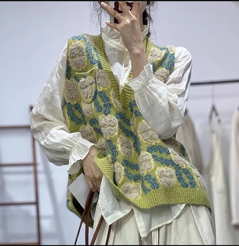 小衆復古ジャカード衝突色ニットベスト女秋ゆるいvネックカバー袖なしベストセーター