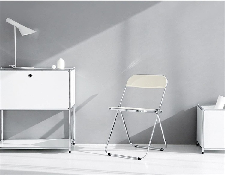 早い者勝ち 折りたたみ椅子 クリスタルチェア 写真 スタッキングチェア ネゴシエーションチェア 透明イス デザインチェア アクリル デスクチェア クリア 会議椅子 ダイニングチェア プラスチック