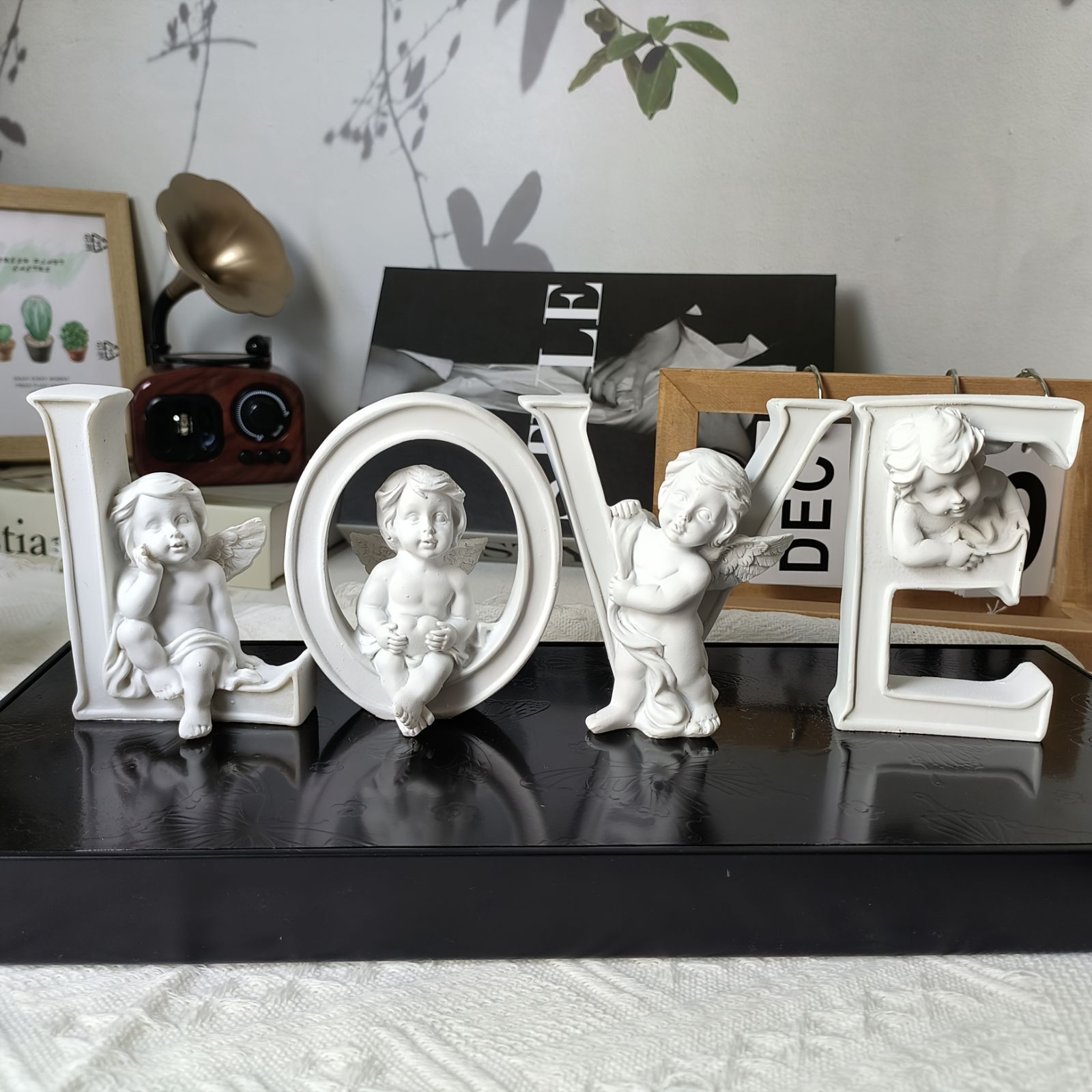 オブジェ オーナメント 置物 装飾品 LOVE 愛 恋愛 天使 エンジェル 彫刻 北欧 おしゃれ お洒落 可愛い かわいい キュート 癒し 玄関 リビングルーム ダイニング 寝室 子供部屋 書斎
