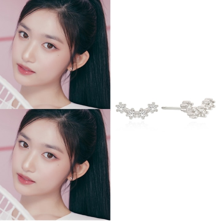 [IVE イサー着用]MOONLIGHT CUBIC EARRING 5,358円
