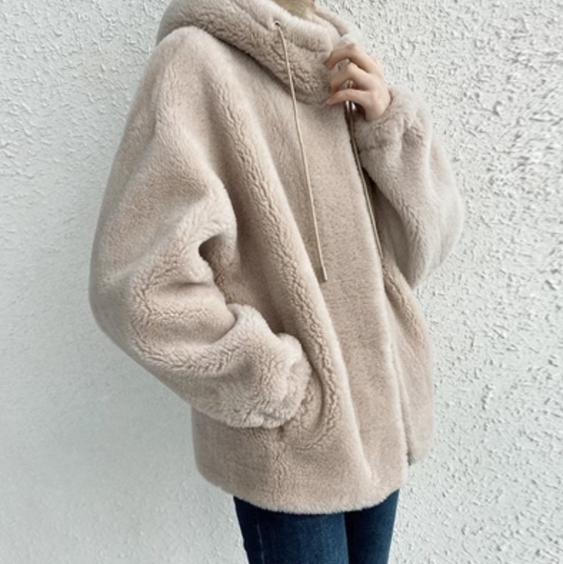 アウター ジャケット 上着 長袖 かわいい 大人可愛い きれいめ シンプル カジュアル 大人 上品 おしゃれ お洒落 大人女子 こなれ感 個性的 主役級 存在感 美容師 メイクアップアーティスト