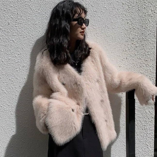 バナナキャンディーリファインドイミテーションラビットファーvネックスエードフェミニンファーワンピースファーコート