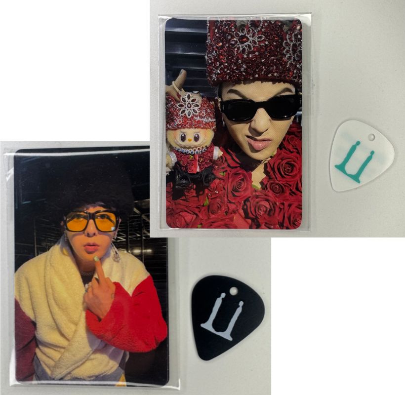 即時発送[公式正規品] G-DRAGON OFFICIAL PHOTO CARD + GUITAR PICK