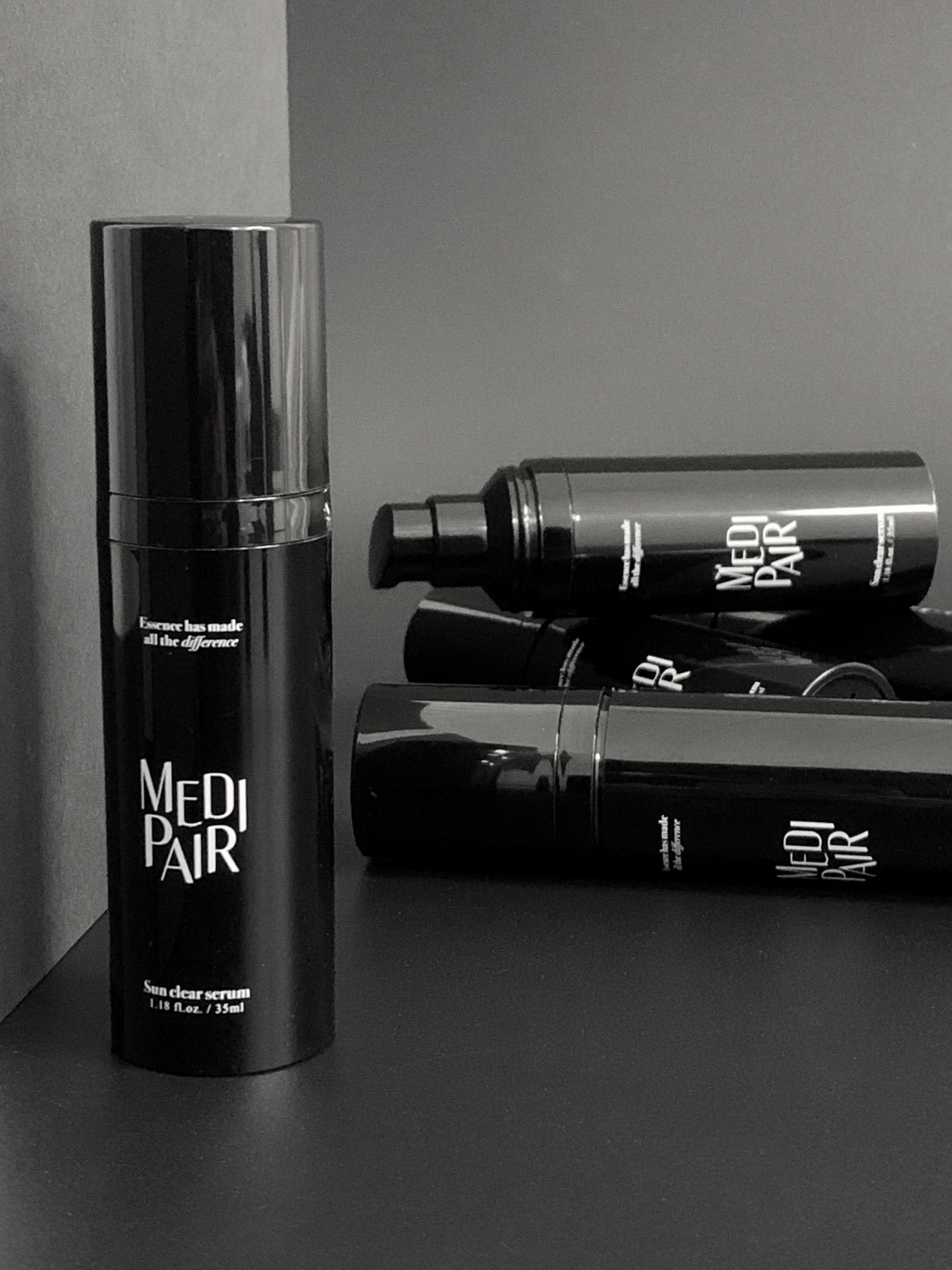 メディフェアサンクリアセラム35mlサンクリームセラム型紫外線遮断剤 + マスクパックをプレゼント