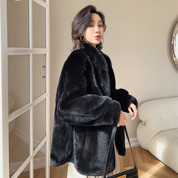 ミンクコートコート女性のミッドレングス人工毛皮トップスタンドカラーランタンスリーブファッション暖かい豪華な冬の婦人服