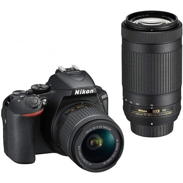 【中古】ニコン Nikon D5600 ダブルズームキット ブラック SDカード付き