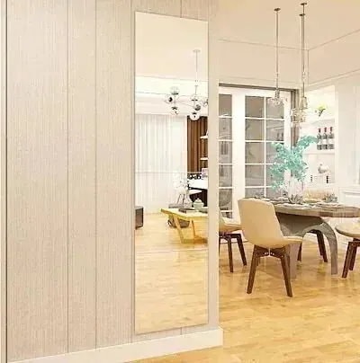 他サイト： 鏡 割れない鏡 アクリルミラー 壁掛け 全身 姿見 浴室 シール 正方形 30cm×30cm 4枚セット どこでも貼れる 白系の商品画像