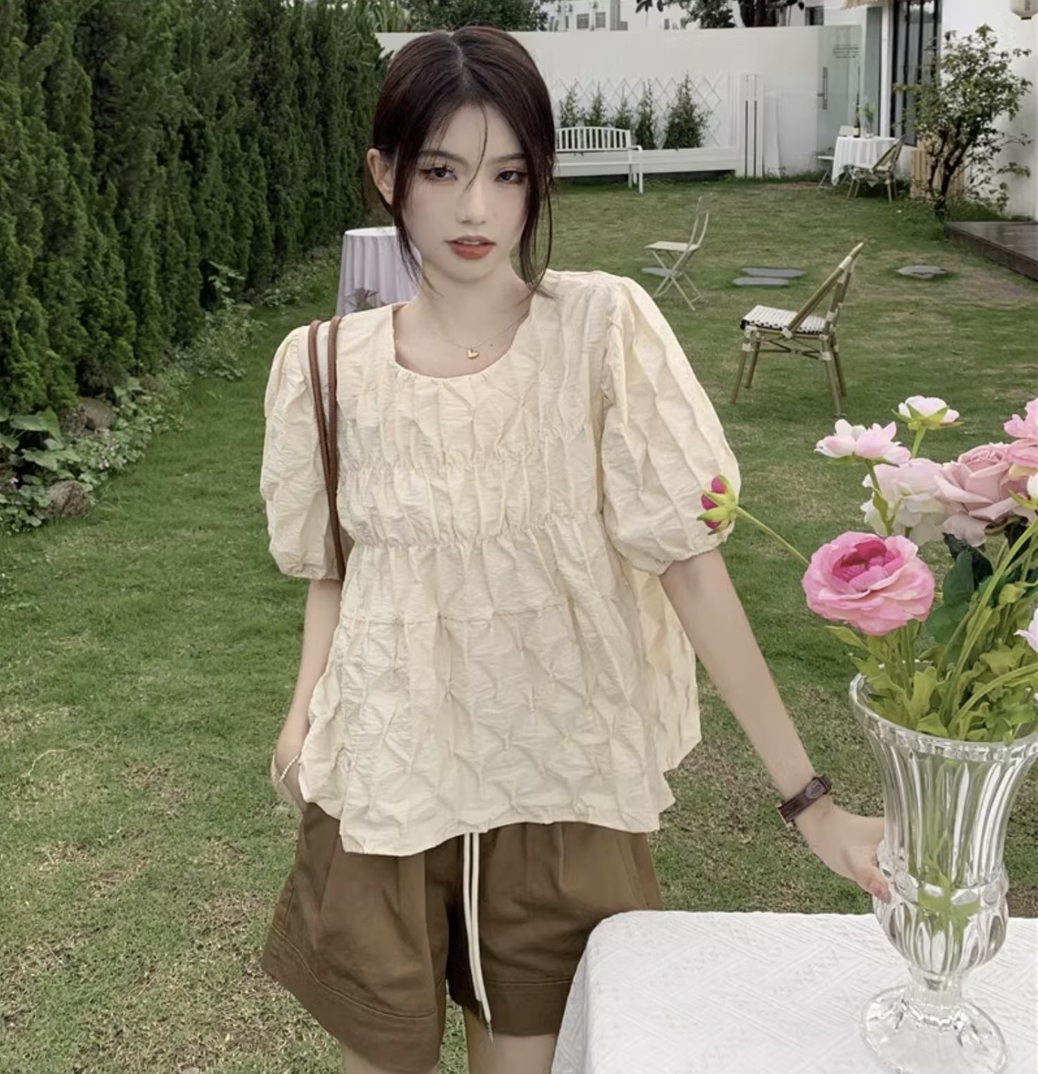 個性的 夏 服 トップス ブラウス カットソー プルオーバー チュニック 白シャツ 白トップス 袖あり 五分袖 パフスリーブ バルーン袖 ボリューム袖 二の腕カバー クルーネック 丸首 Uネ
