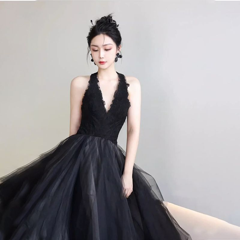 ブラック Vネック プリンセス イブニングドレス 女性 宴会 ホスト 美術検定 成人式 感