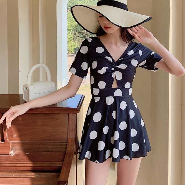 ワンピース水着 半袖 ドット模様 フロントクロス ベーシック スカート 大人っぽい 大人女性 エレガント シック おしゃれ水着 リゾート水