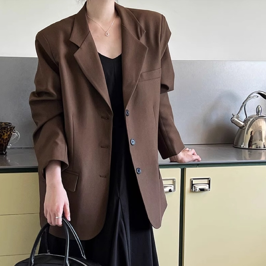 レディース ジャケット アウター 上着 羽織 前開き ミディアム テーラードジャケット 長袖 襟付き ワイド オーバーサイズ ポケット コンサバ ボタン シンプル 上品 おしゃれ かっこいい こなれ感