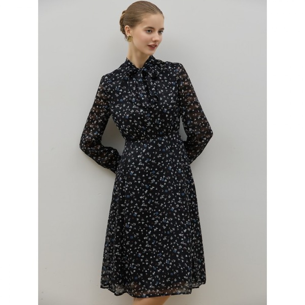 [Shess Miss] エレガントなレディリボンタイネックドレス (価格:328,000ウォン)