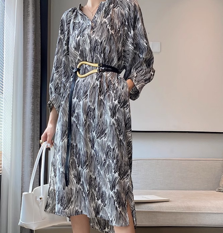 スカート ワンピース フレアスカート フレアワンピース ミモレ ミモレ丈 ロング 袖あり 7分袖 七分袖 Vネック 襟なし シフォン 前開き 薄手 大人可愛い きれいめ シンプル 大人 上品 おしゃれ