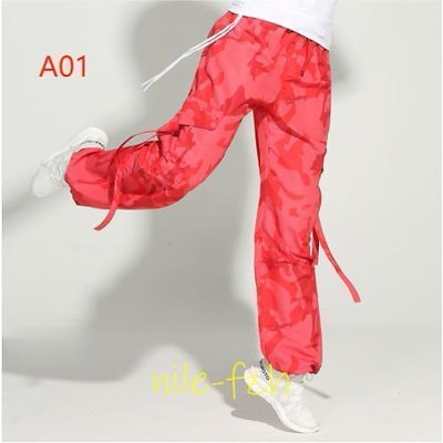 ZUMBA ズンバ　正規品　パンツ　XS ZUMBA ズンバ 正規品 パンツ メタリック クロップド丈 ゴールド