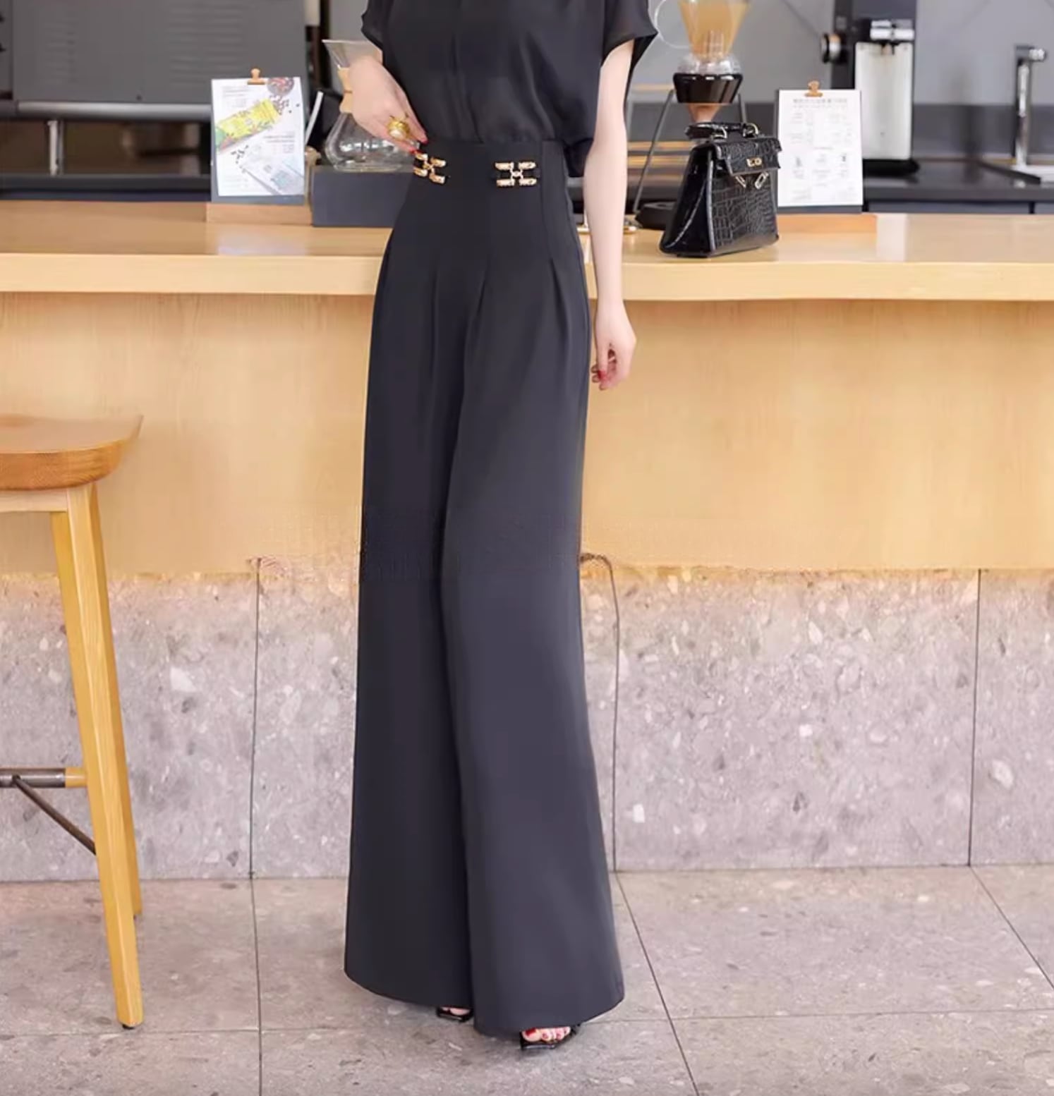 レディース パンツ ボトムス ワイドパンツ 膝下 マキシ 丈長 セミフレア Aライン 裾ワイド ブーツカット ウエストマーク ハイウエスト 薄手 きれいめ シンプル 上品 おしゃれ かっこいい