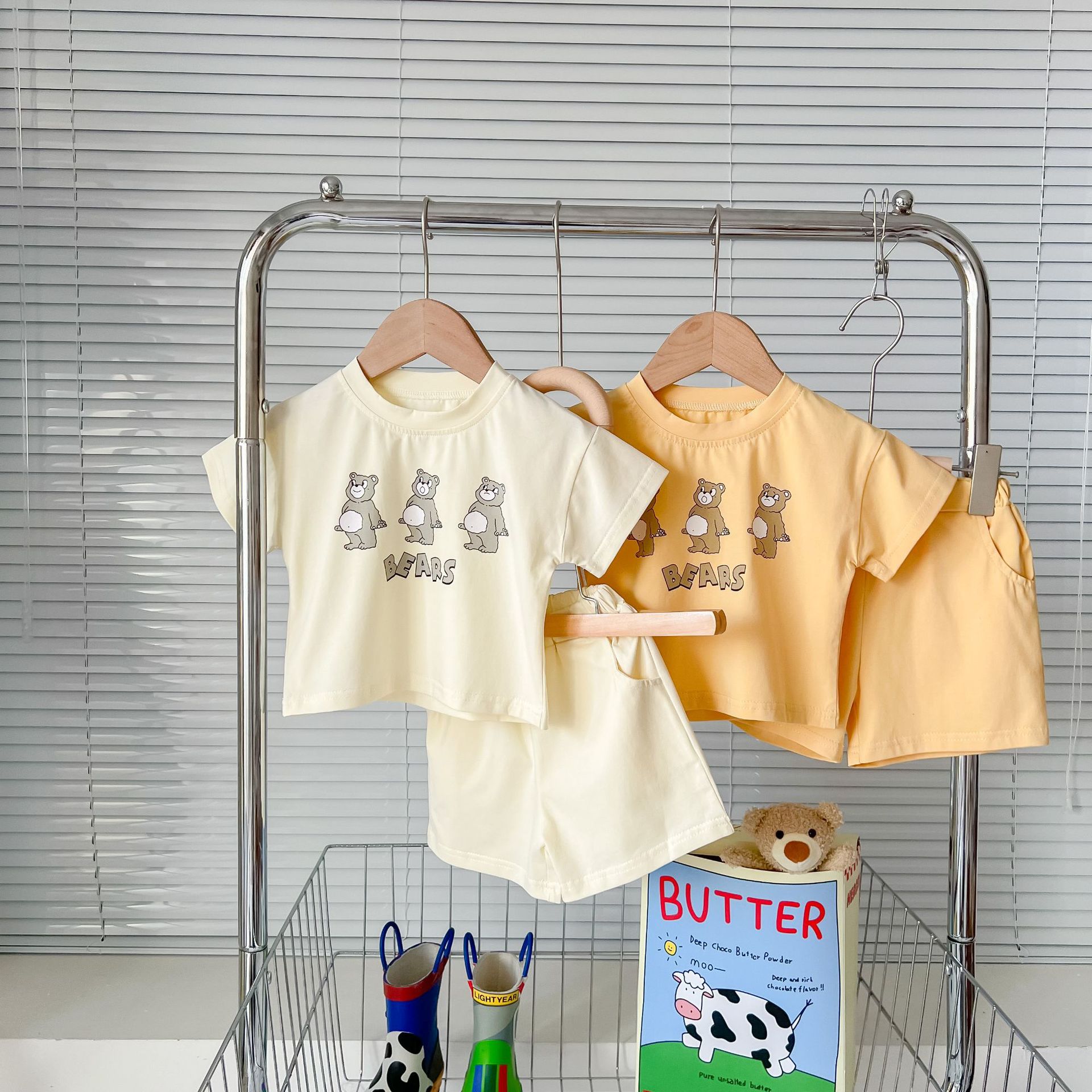 安価 赤ちゃんセット2022夏かわいい赤ちゃん赤ちゃん3匹のクマセット半袖Tシャツ半ズボンセット 上下セット