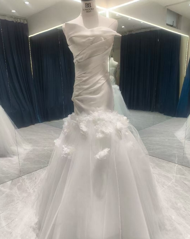 ウエディングドレス ホワイト ベアトップ 編み上げ マーメイドライン ロング 結婚式 前撮り チュールドレス