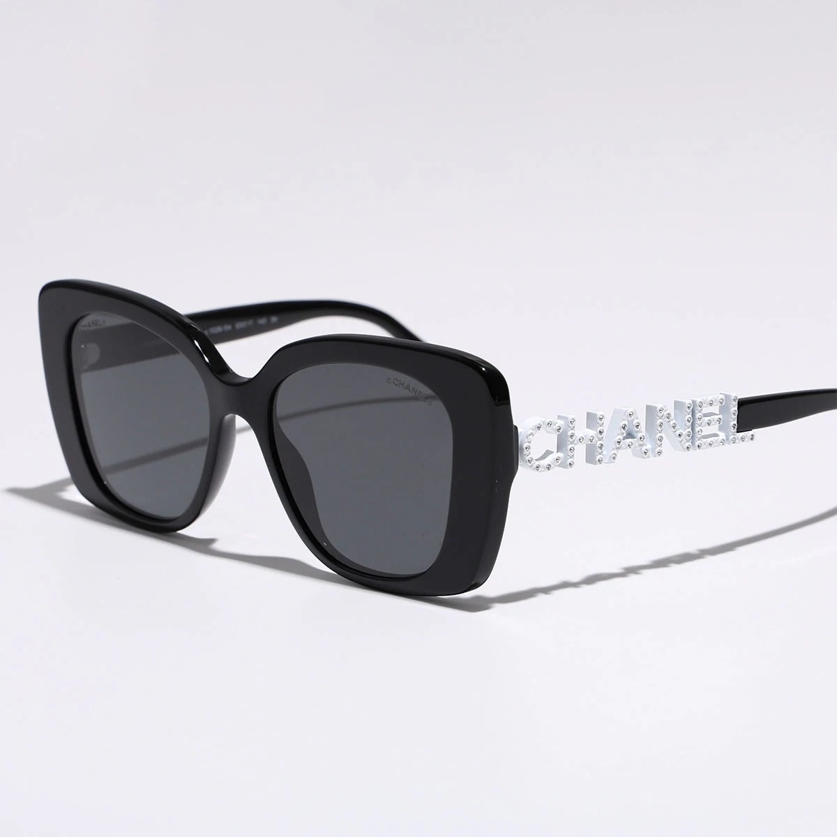 CHANEL シャネル サングラス 5422B スクエア型 バタフライ型 フルリム セルフレーム CCマーク ココマーク ストラス装飾 アイウェア