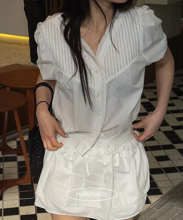 [ニューモッズ] パフ袖 ピンタック レース 半袖 ブラウス