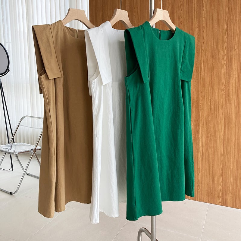 ワンピース フレアワンピース ひざ丈 袖なし 長袖 ラウンドネック フレア フリル かわいい 大人可愛い シンプル 上品 おしゃれ ラブリー 無地 春 夏 秋 10代 20代 30代 40代 レディー