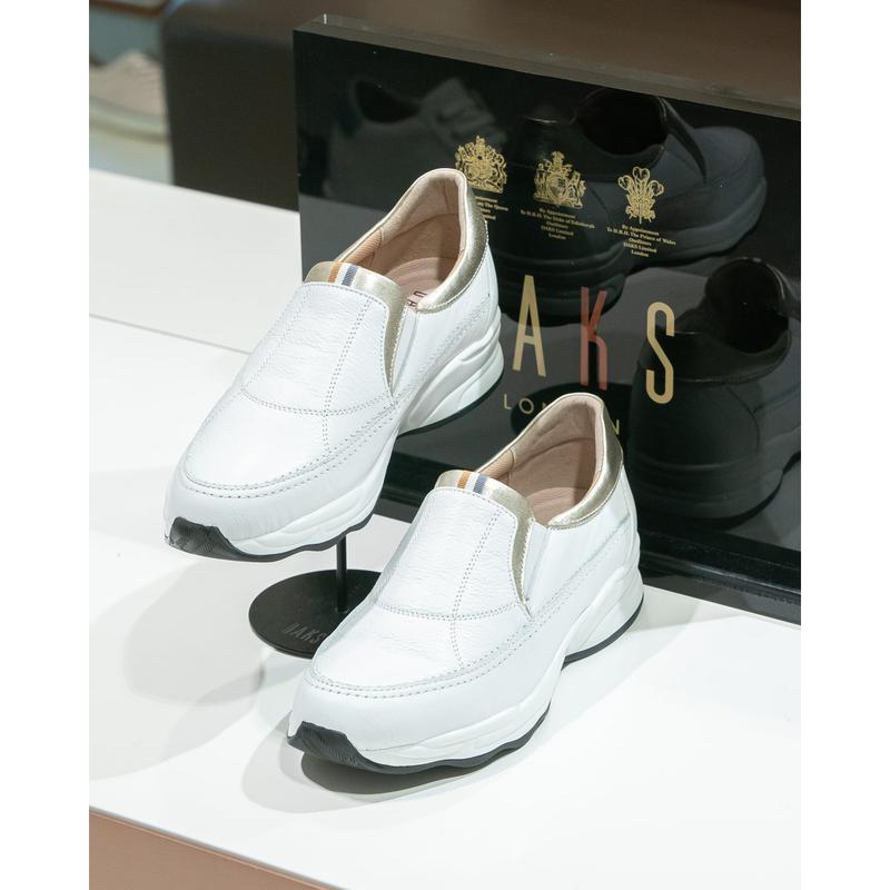 [DAKSシューズ]ラテックスクッション軽量女性カジュアルスリップオン(DLS216) 35,628円